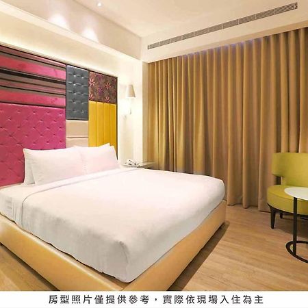 Royal Group Hotel Bo Ai Branch Kaohsiung Esterno foto
